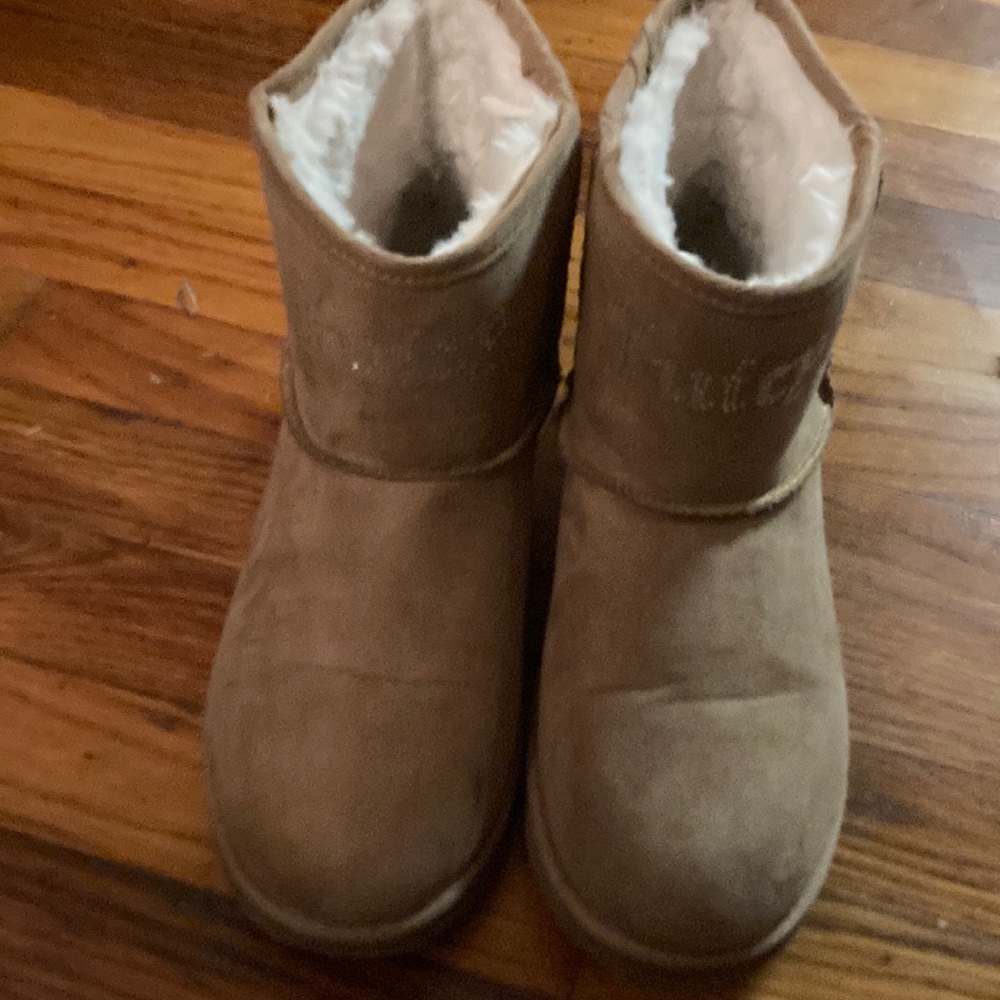 Juicy boots